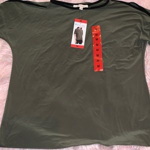 TWO BY VINCE CAMUTO TOP NWT